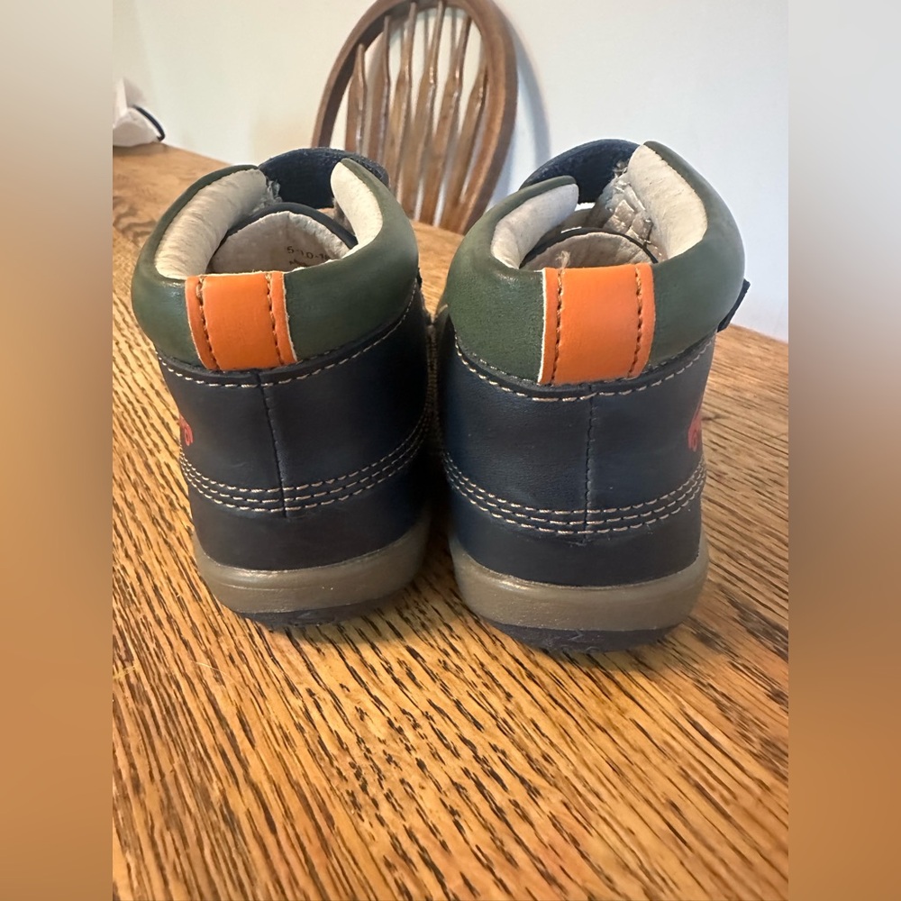 See Kai Run Navy and Green Kids Boots - Picture 4 of 6